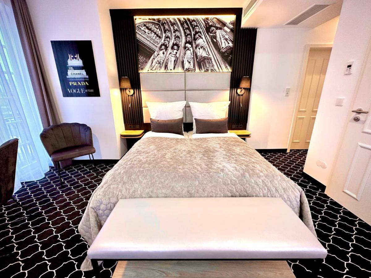 Hotel Rhein St. Martin Cologne