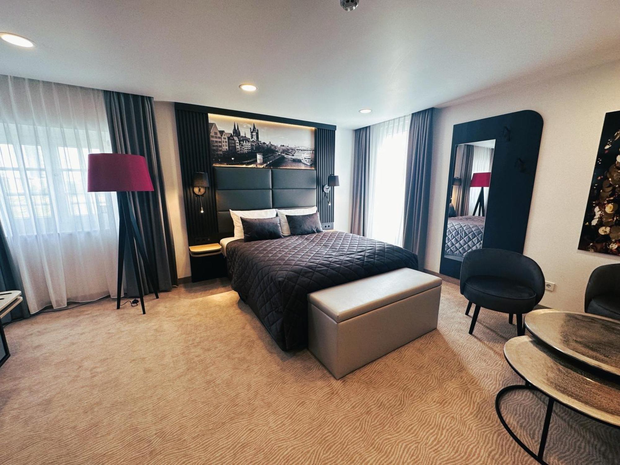 Hotel Rhein St. Martin Cologne
